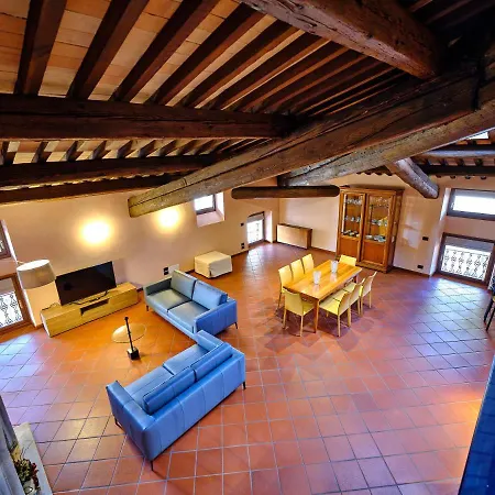 Apartmentsarena - Residenza Degli Scaligeri - Piazza Erbe Verona Esterno foto